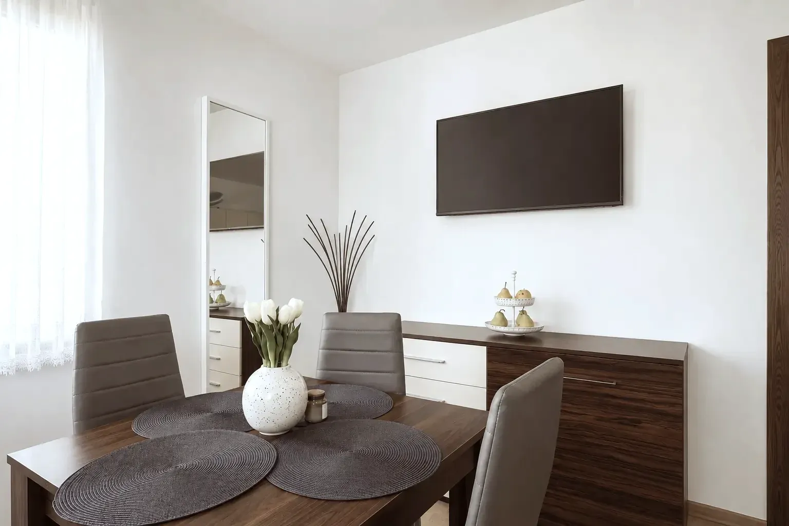 Apartament 1 - jadalnia i TV - SolMare Karwia